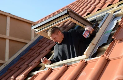 Pose de fenêtres de toit Velux au Petit-Celland